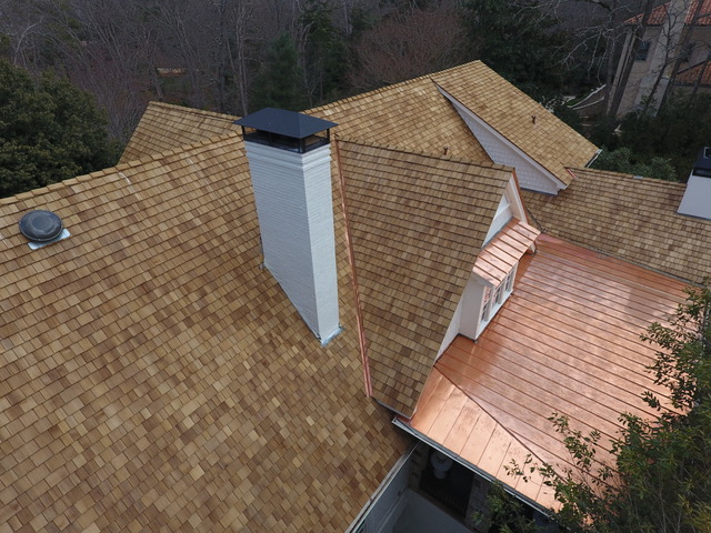 Cedar shingle roof, Atlanta residence — photo