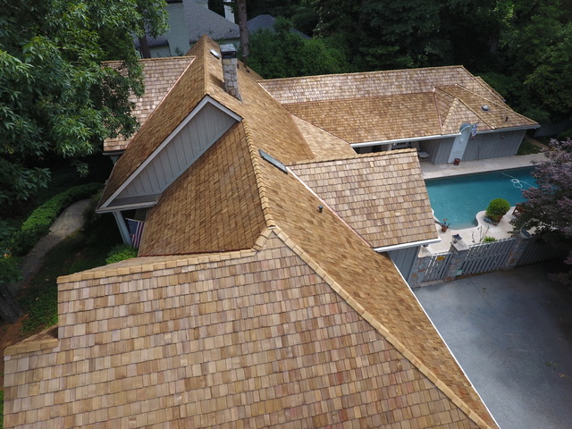 Cedar shake roof, Atlanta &mdash; photo